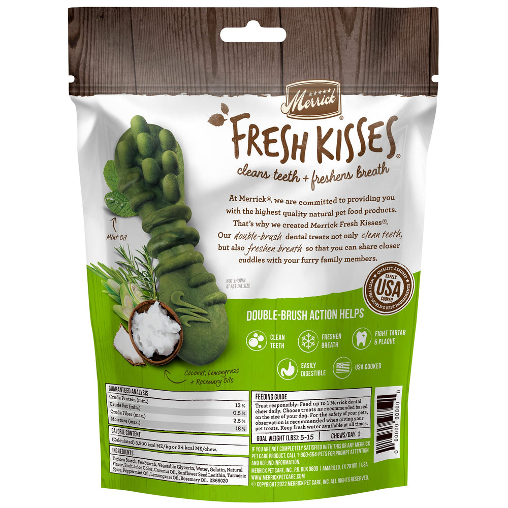 Fórmula sin granos ni papa en Merrick Fresh Kisses para perros pequeños.