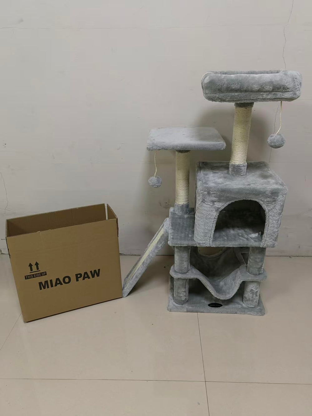 MIAO PAW Dimensiones torre gato gris: medidas claras para interiores.