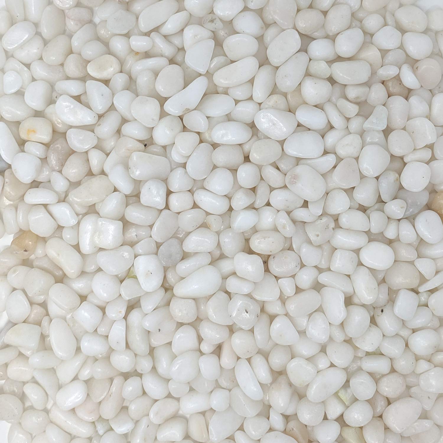 Piedras Midwest Hearth para jardines pequeños, realzan color y brillo natural.