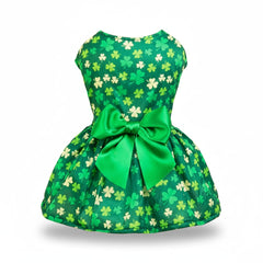 Vestido Miiemiu San Patricio para perro y gato, frente, ideal para desfiles festivos.