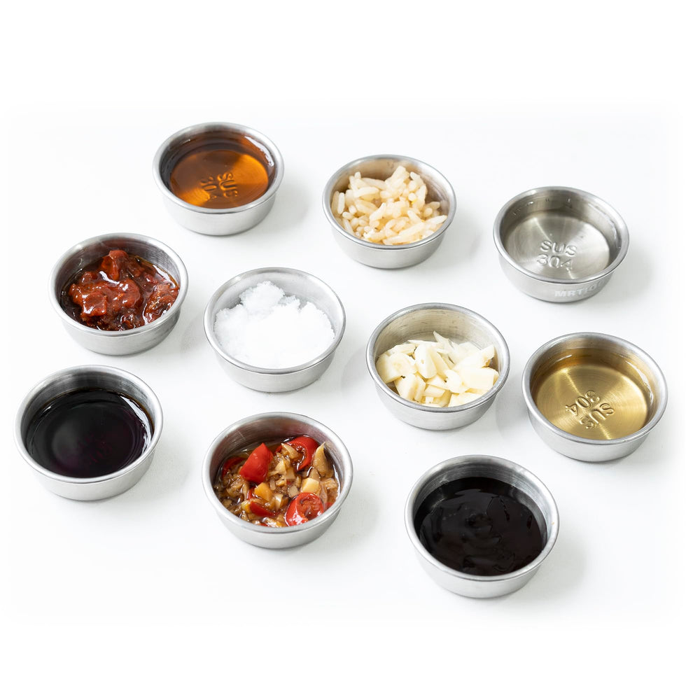 La MRTIOO taza-alimento encaja en la repisa de alimentación y reduce desperdicio.