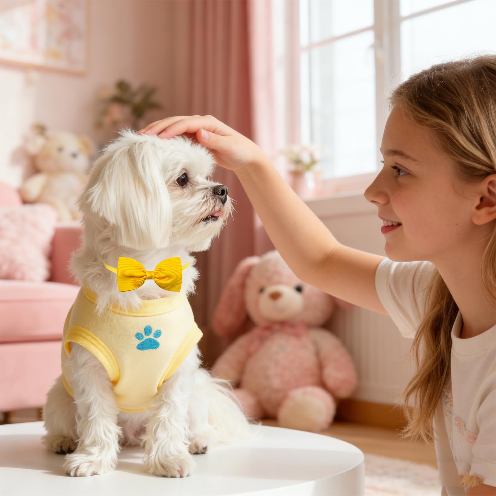 Lazo para gatos de Mruq Pet, complemento festivo para looks brillantes.