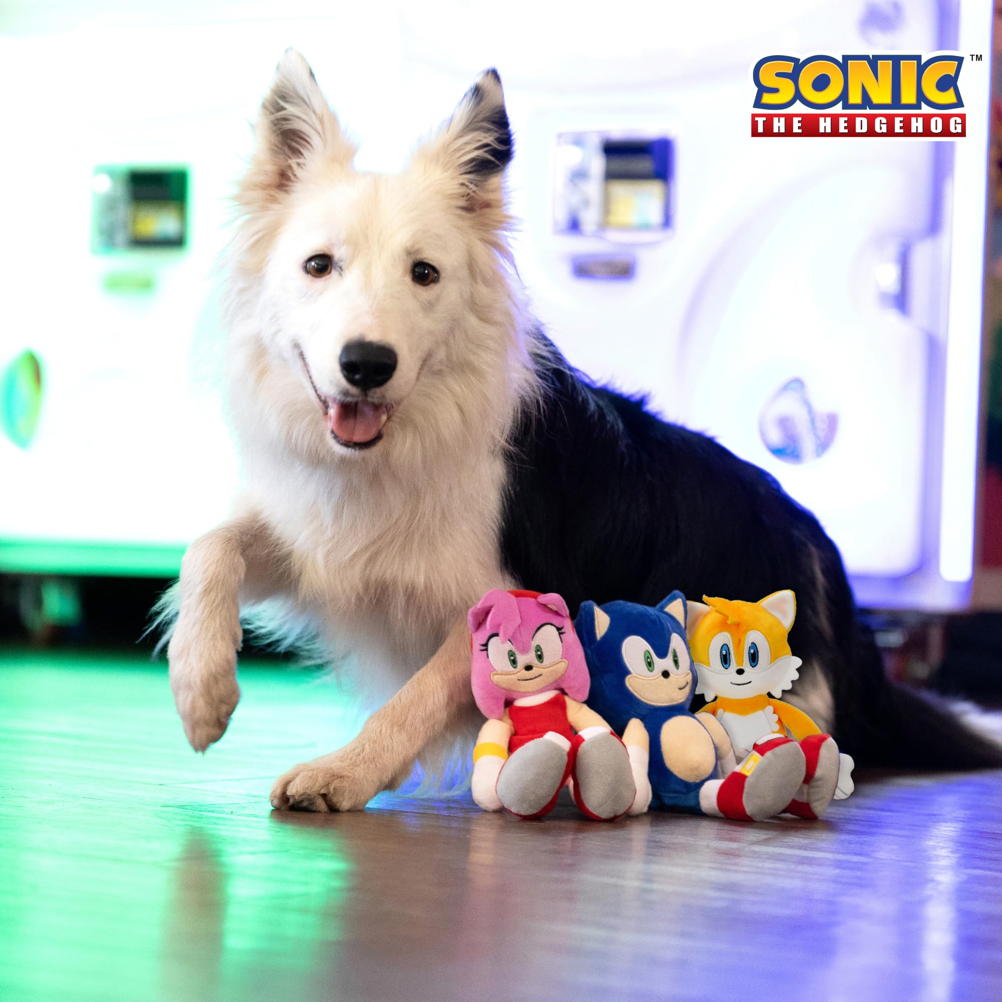 Multipet Sonic Tails, juguete con chirrido y crinkle.