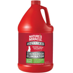 Nature's Miracle Advanced Stain & Odor Eliminar: botella; elimina manchas y olores fuertes.