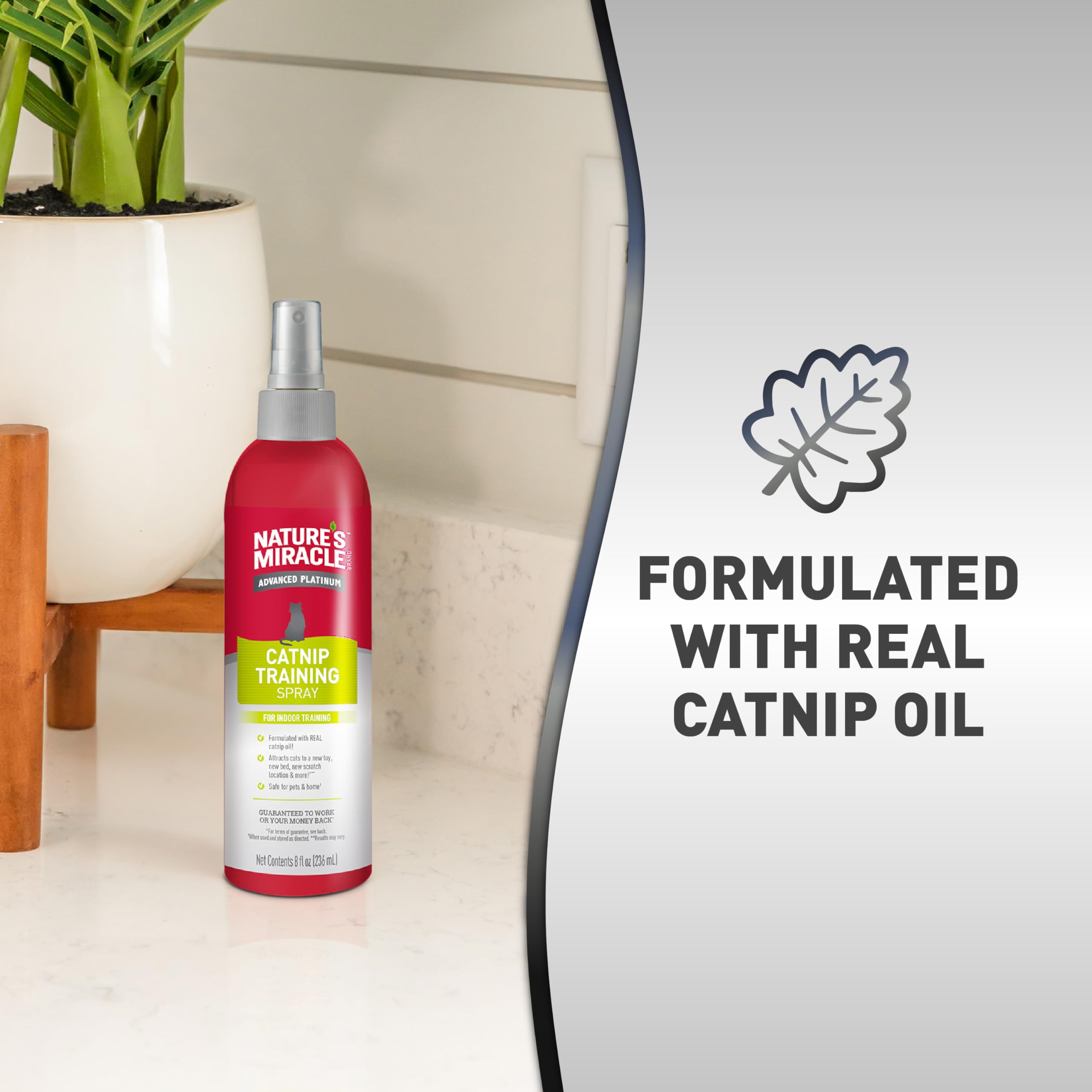 Nature’s Miracle Catnip Spray uso en interiores ideal para entrenamiento suave