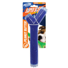 Nerf Dog palo aromatizado con mantequilla de cacahuate para juego activo.