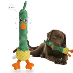 Patito Nocciola con exterior de peluche suave para perros medianos y grandes, ideal para juego diario.