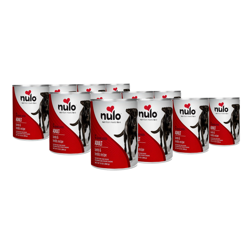 Nulo cordero y lentejas en lata de 13 oz para perros adultos.