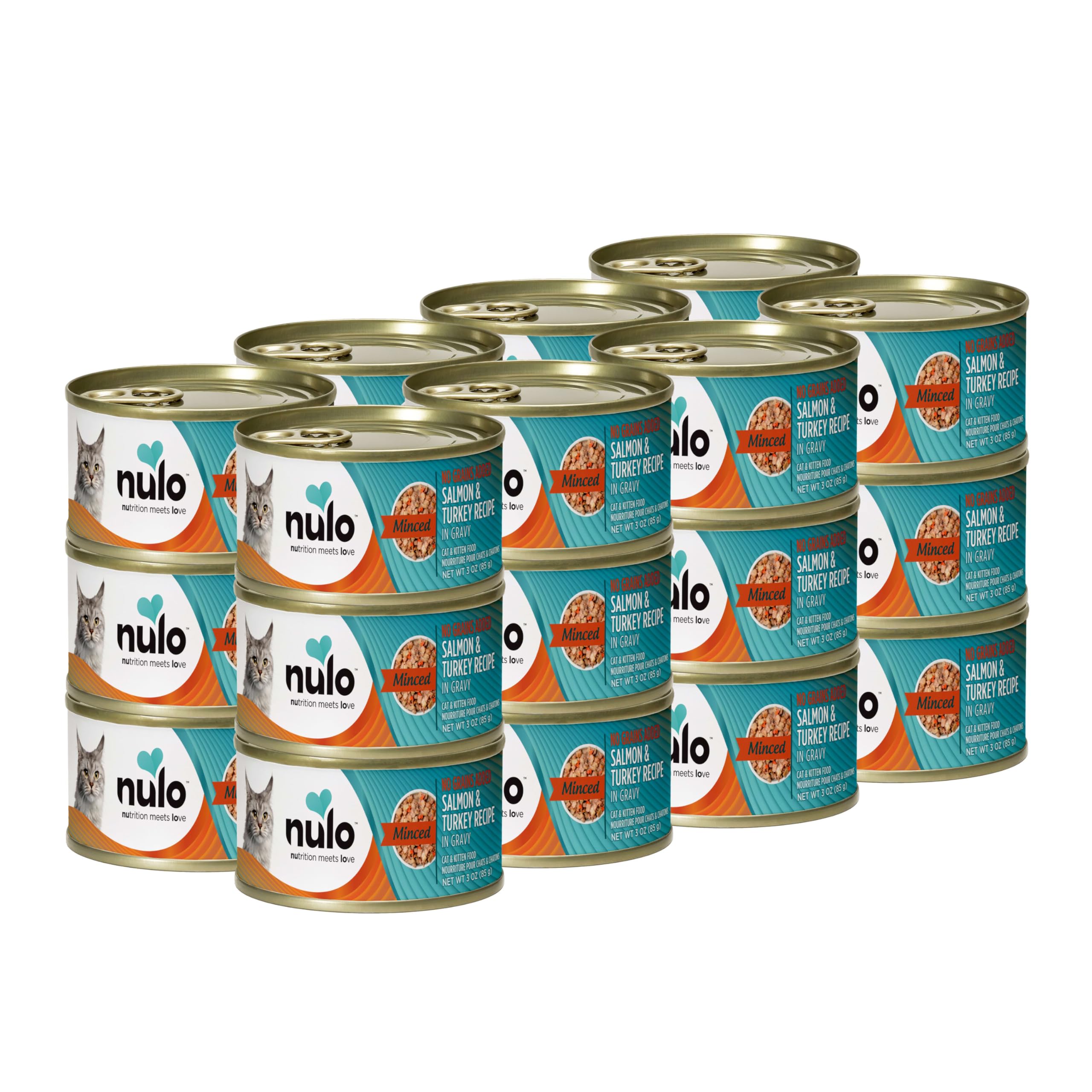 Nulo Salmón y Pavo en salsa, trozos picados para hidratar y disfrutar.