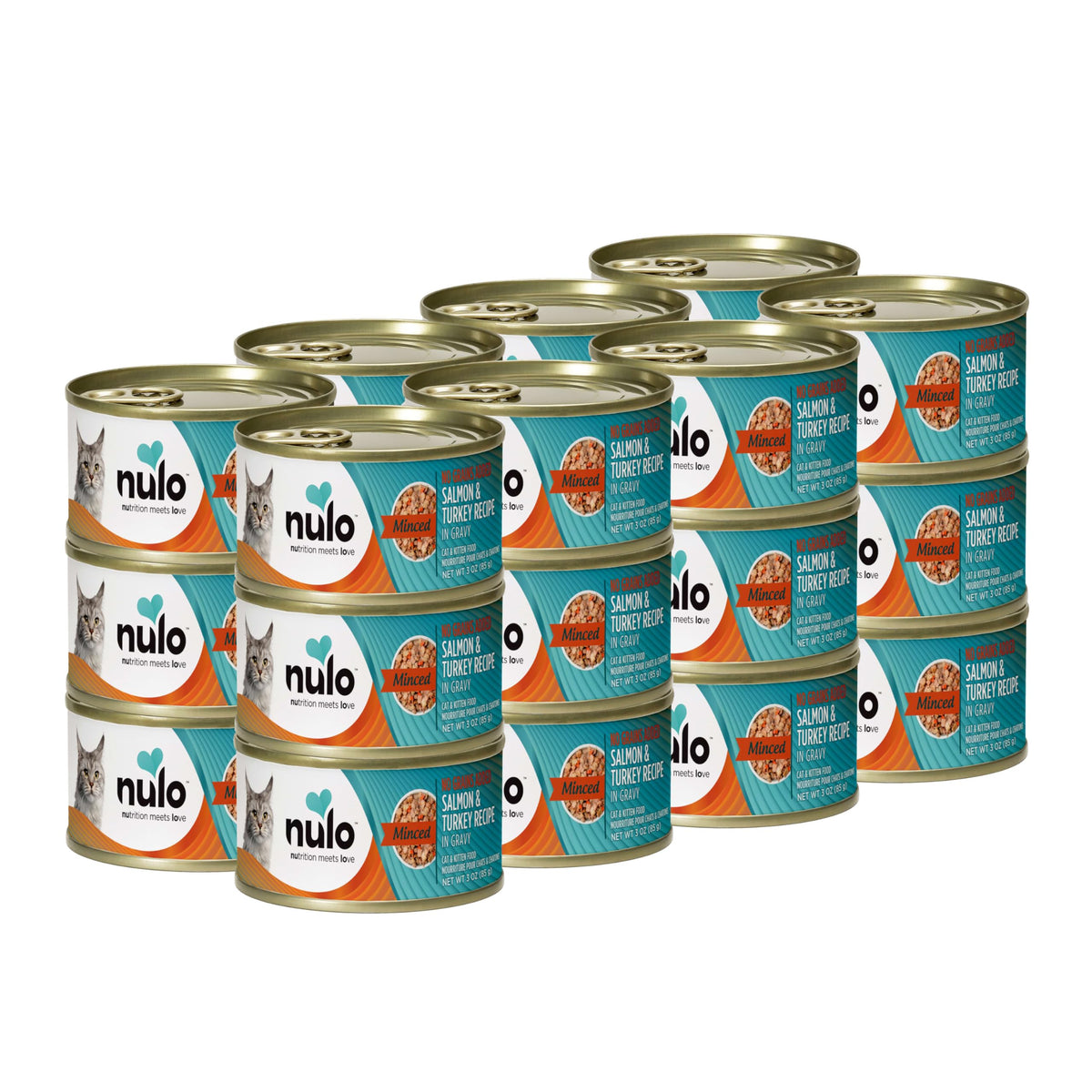 Nulo Salmón y Pavo en salsa, trozos picados para hidratar y disfrutar.