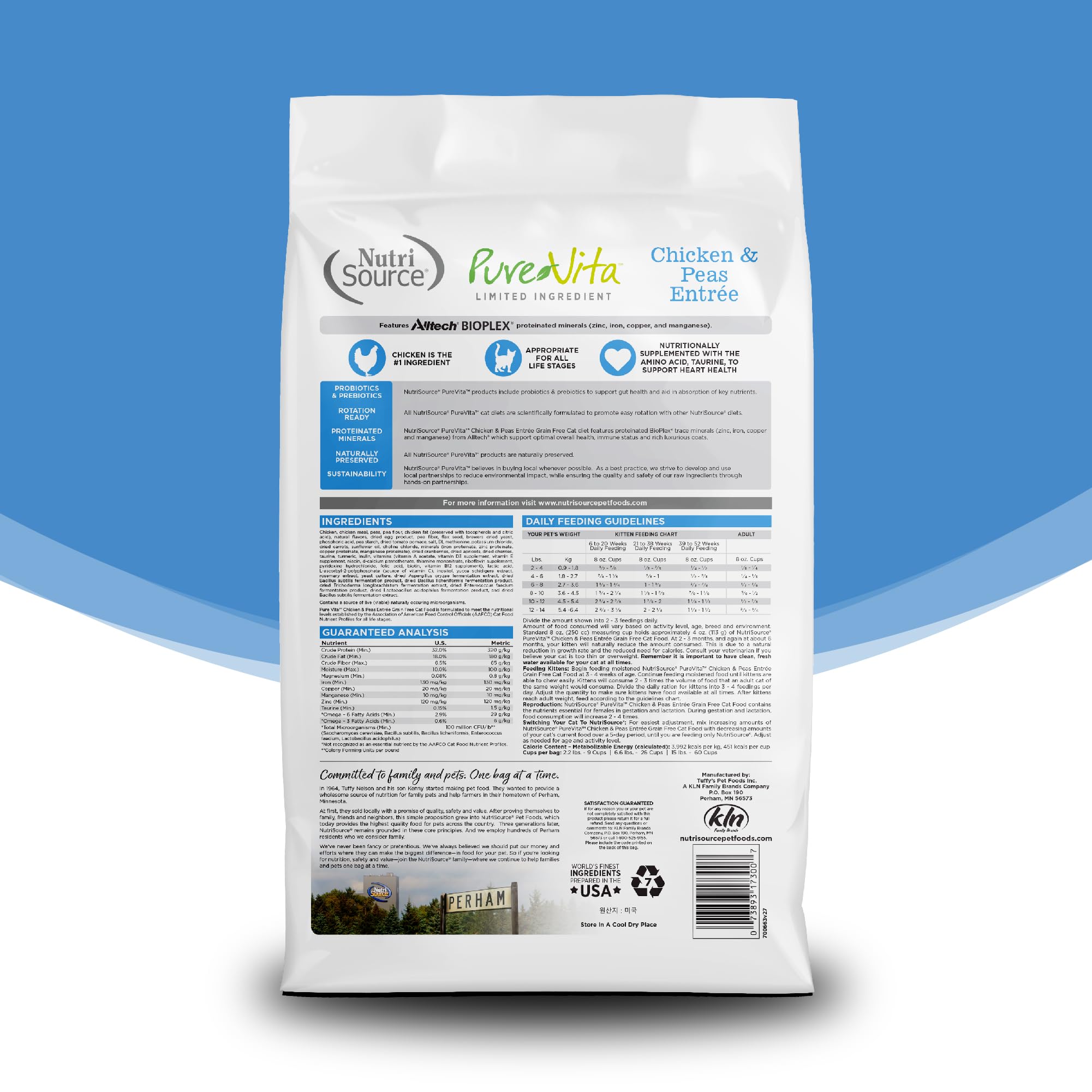 NutriSource Pure Vita gránulos crujientes sin granos para mayor satisfacción al comer.