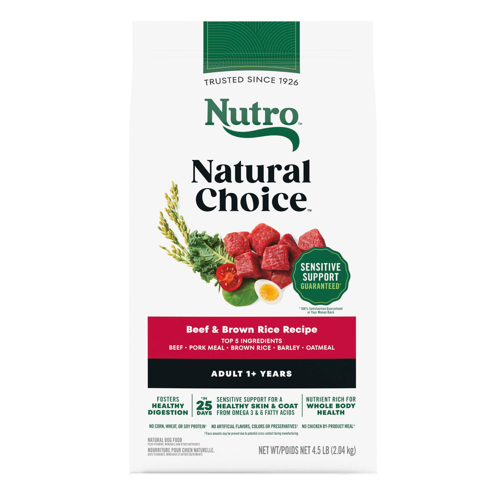 Nutro Natural Choice croquetas de res para perros adultos con arroz integral, apoyando energía diaria.