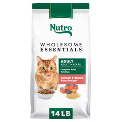 Nutro Wholesome Essentials con salmón como primer ingrediente para gatos.