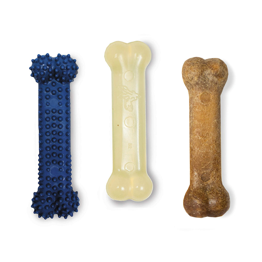 Nylabone Flexi Chew con protuberancias para limpieza dental durante masticación.