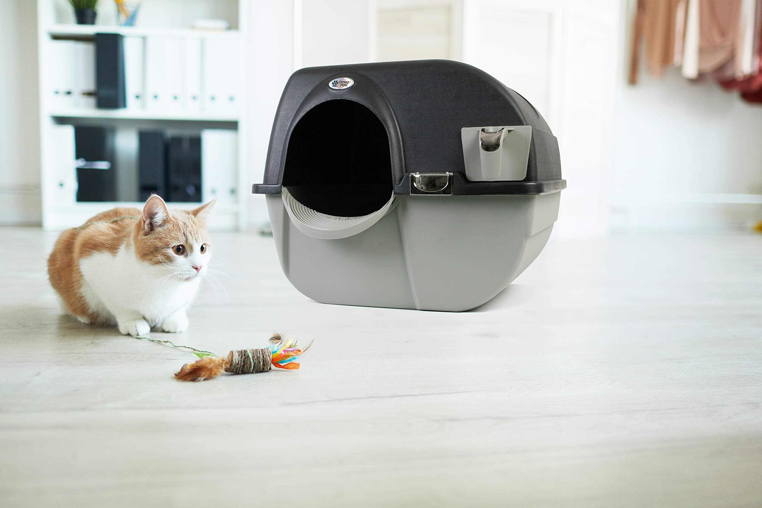 Omega Paw Elite rejilla tamiz duradera facilita cribado de desechos.