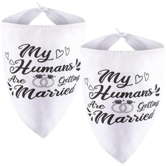 Bandana para perro de Ondware con lema de boda, ideal para fotos.