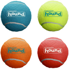 Outward Hound Squeaker Ballz: pelotas de tenis con chirrido para perros, alta visibilidad durante el juego.