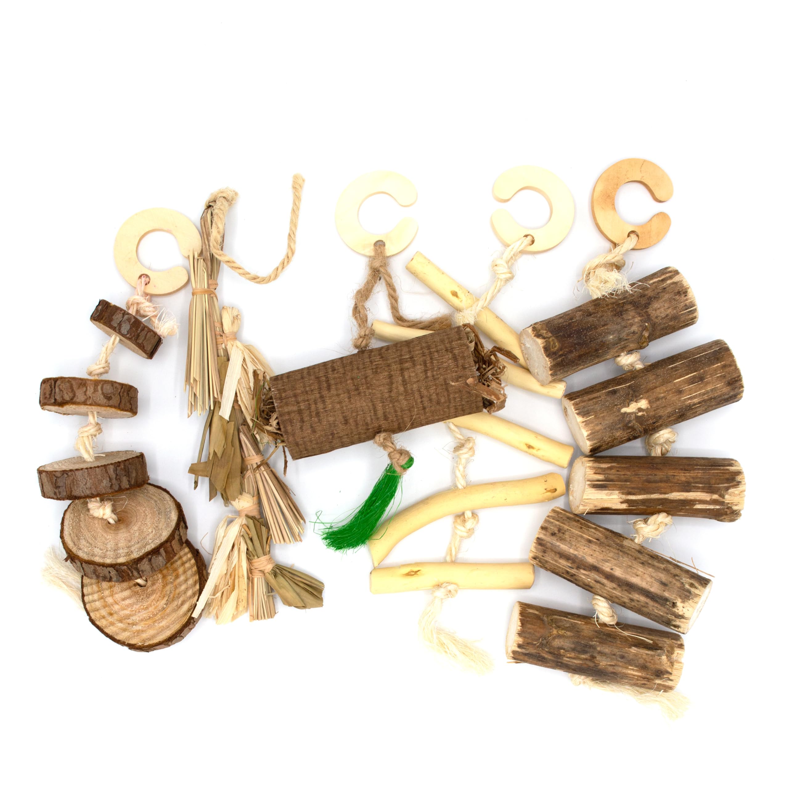 Conjunto de piezas colgantes de Oxbow Enriched Life para múltiples mascotas en jaula.