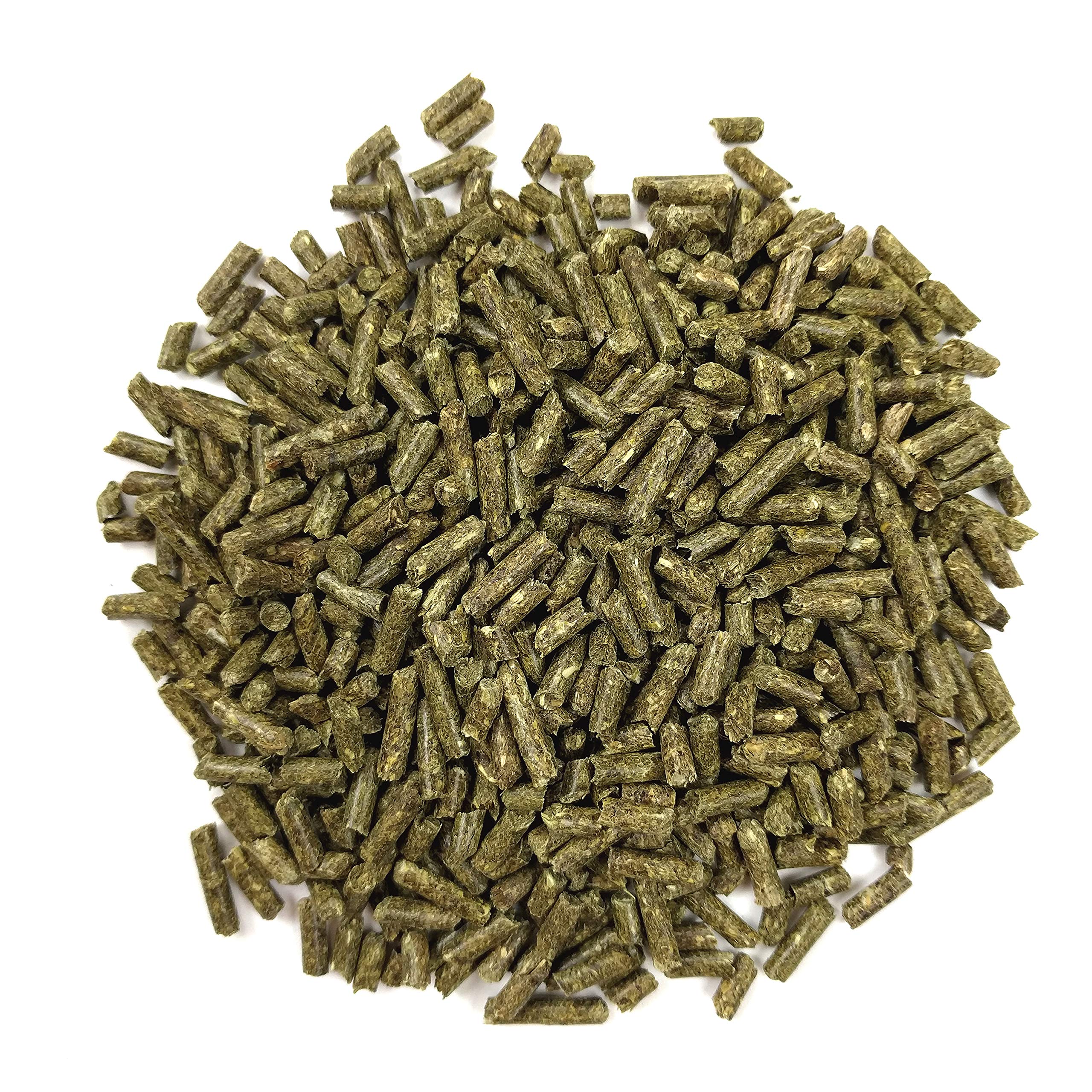 Pellets de Oxbow Essentials con proteína y calcio para desarrollo muscular.