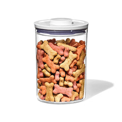 OXO Pet POP: contenedor frontal para comida de mascotas, almacenamiento ordenado y práctico.