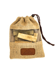 peaksnpaws queso yak del Himalaya, en mano, tamaño adecuado para perros pequeños.