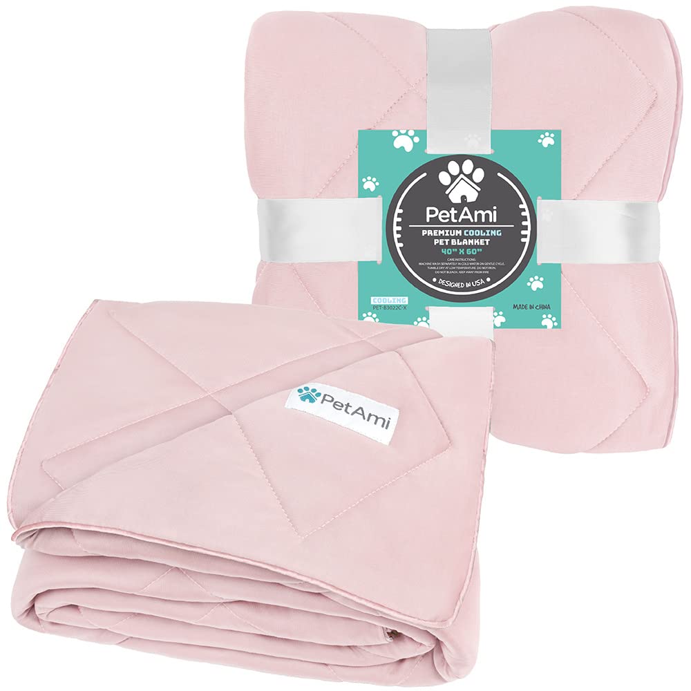 Manta PetAmi lavable a máquina en rosa con secado rápido para facilitar lavado.