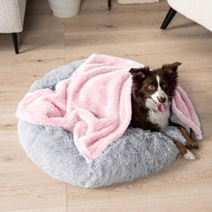 Manta protectora para sofá en rosa de PetAmi, ideal para proteger muebles.
