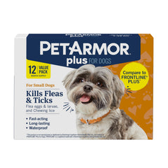 PetArmor Plus aplicado en la piel del perro, protección contra pulgas y garrapatas.