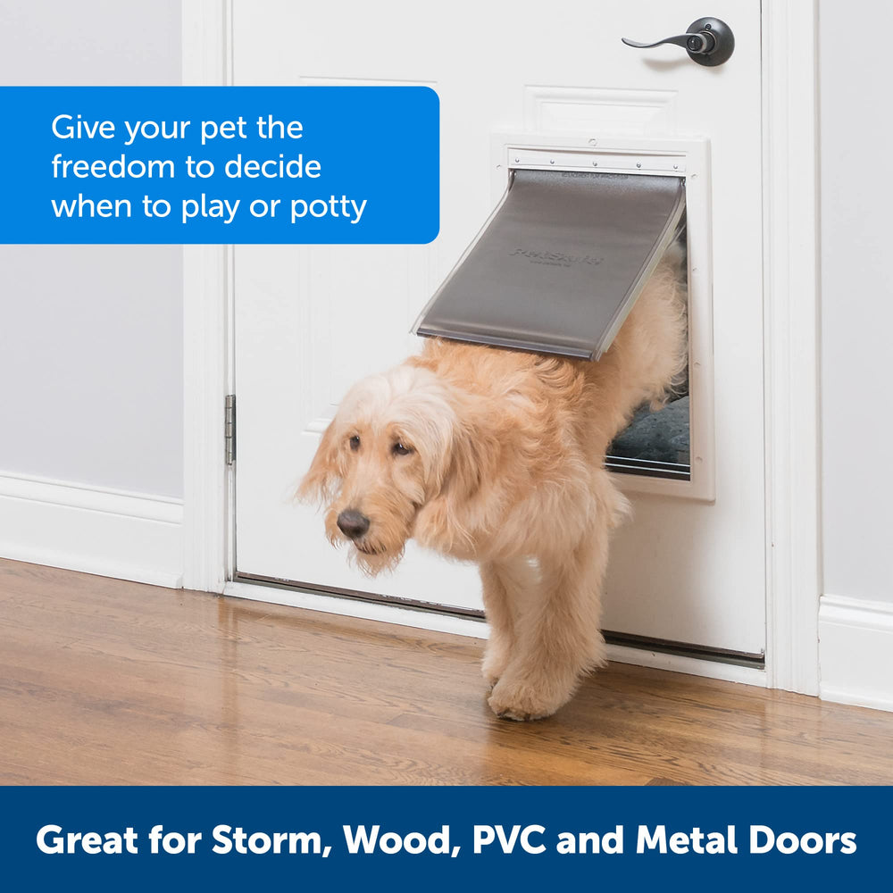 PetSafe: detalle de cierre enrollable de la puerta para mascotas, seguridad y control.