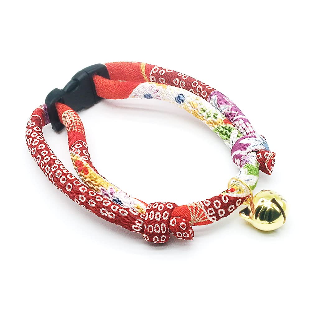 Detalle del estampado kimono Chirimen en el collar, diseño único para tu gato.