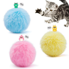 Potaroma bolas de juguete para gato chirriando en primer plano, ideal para juego interactivo diario.