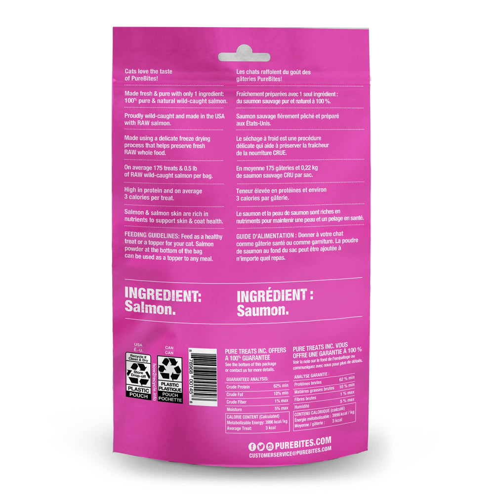 PureBites salmón deshidratado para gatos, ingrediente único y natural.