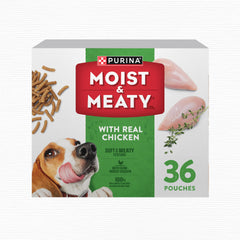 Purina Moist y Meaty con pollo real en bolsa, textura suave para comidas rápidas.