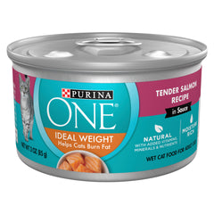 Purina ONE salmón real con textura tierna para gatos adultos.