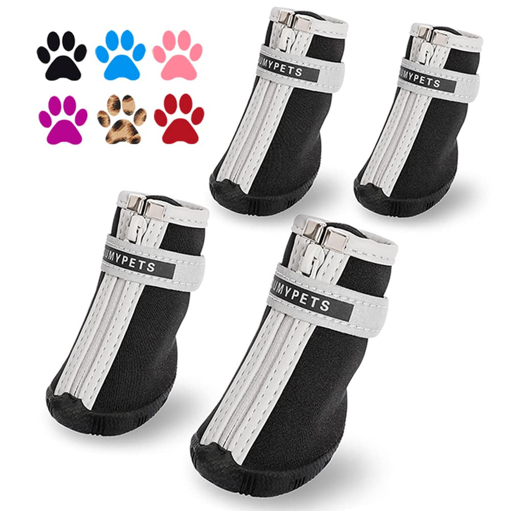 Zapatos QUMY para perro pequeño con cierre ajustable y reflectante para visibilidad.