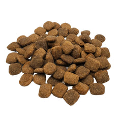 Rawz proteína concentrada de pollo deshidratado, fuente principal de proteína.