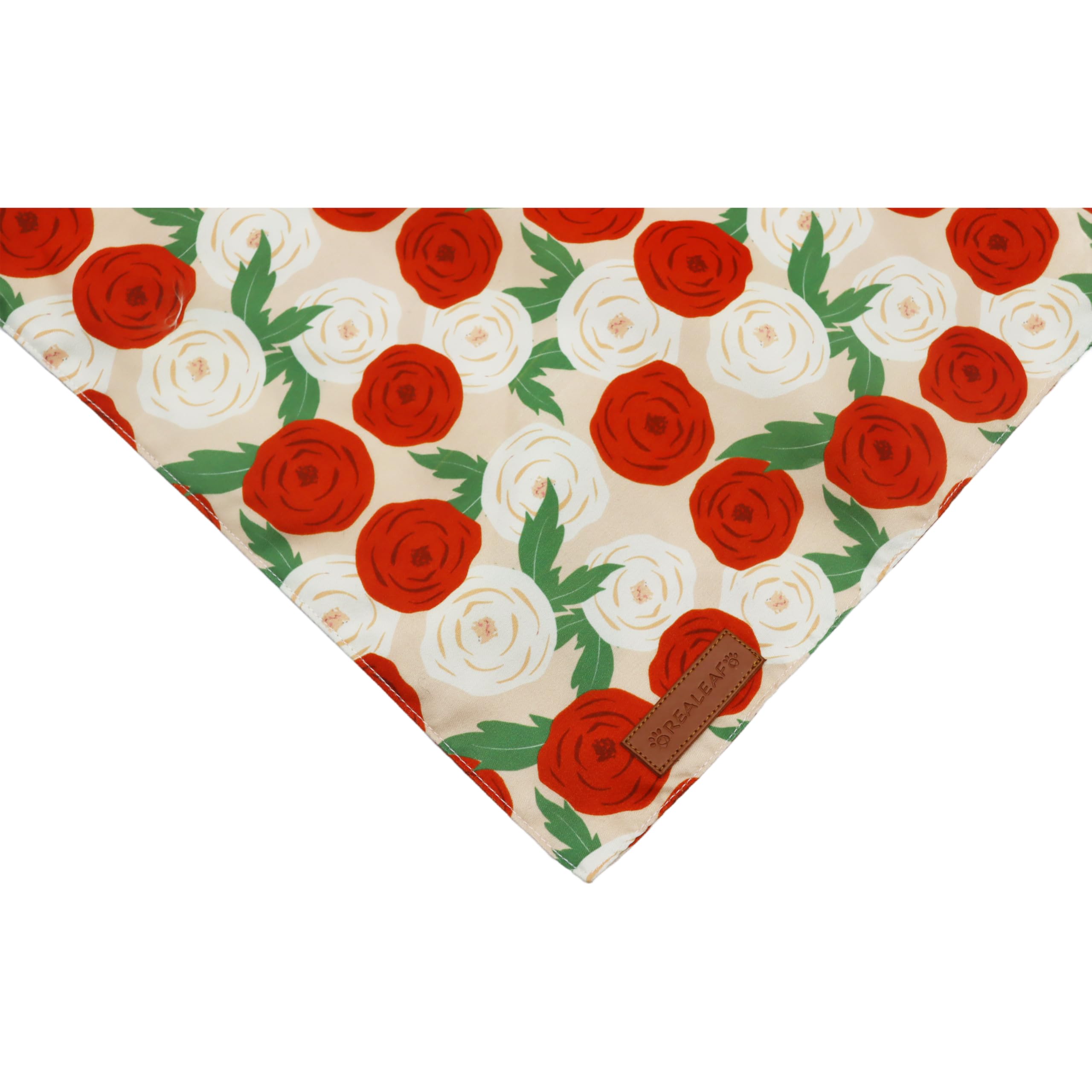 Uso diario cómodo con bandanas Realeaf para perro.