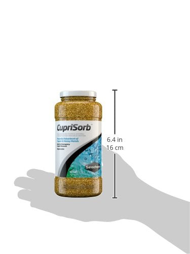 Aplicación en acuario con CupriSorb, ayuda a mantener agua estable
