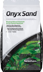 Seachem Onyx Sand en acuario, ideal para plantas y arrecifes, uso versátil