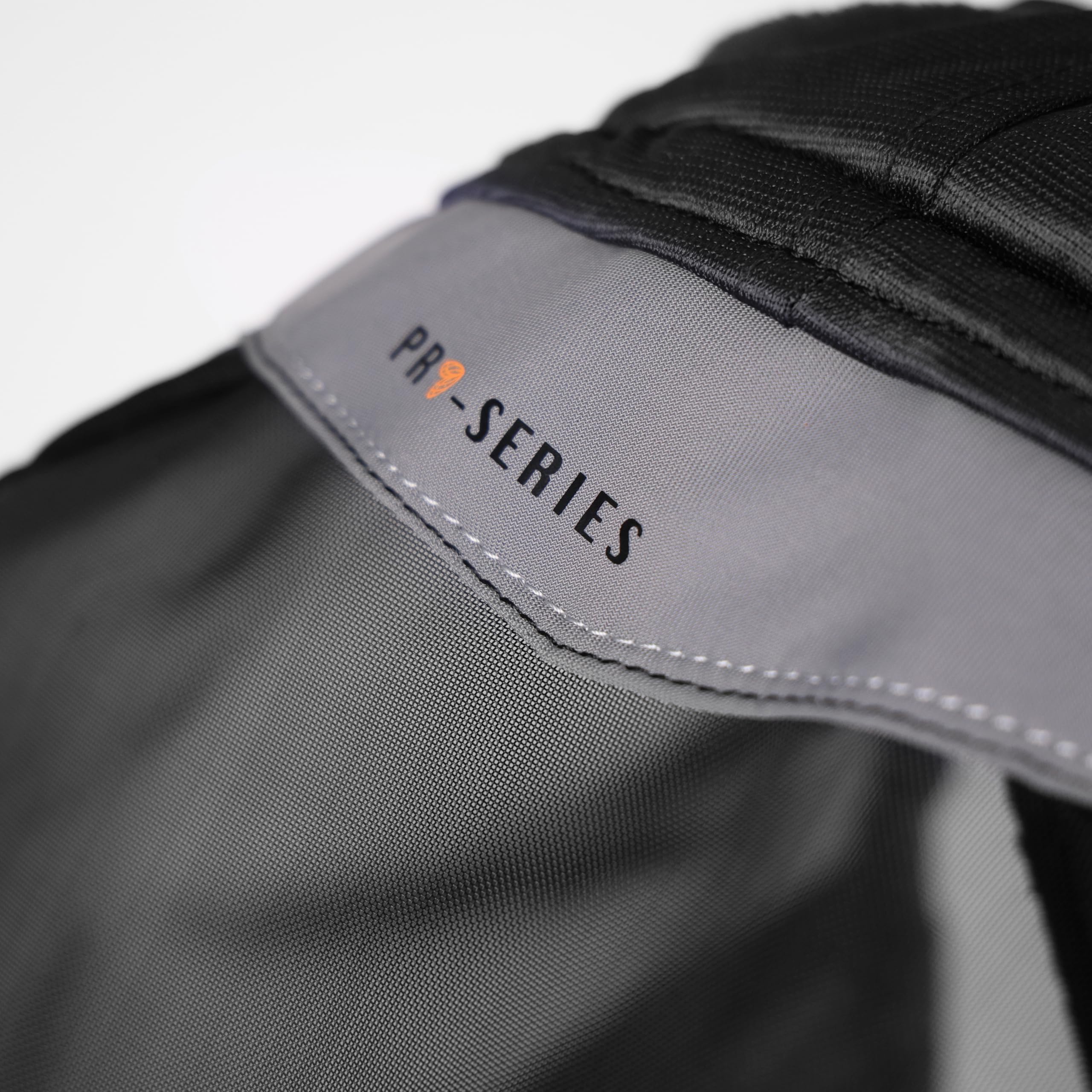 Shires FlyGuard Pro con malla fina, orejas, vista lateral para caballos
