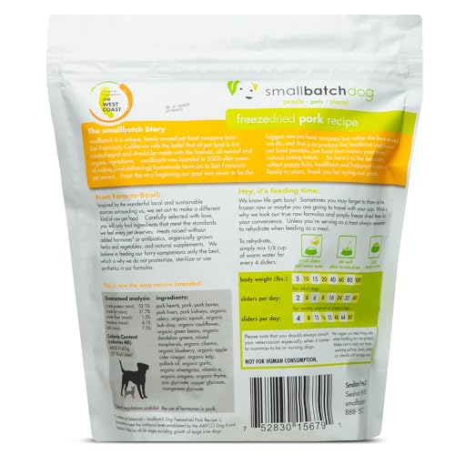 Smallbatch Pets ingredientes de cerdo: corazones, higados y huesos, fuente de proteína.