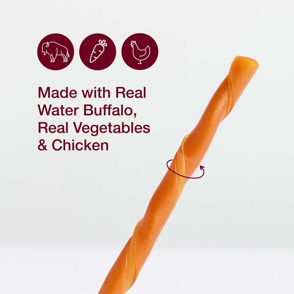 SmartBones Twist Sticks con búfalo de agua y verduras, textura atractiva para masticar.