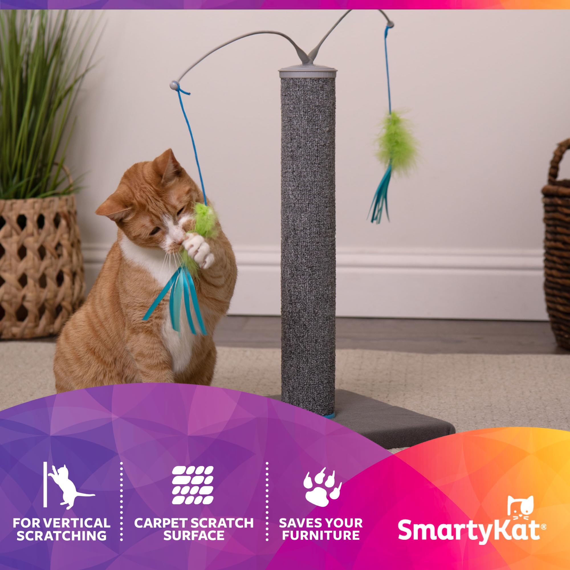 SmartyKat Scratch 'N Spin: varitas giratorias atraen al gato para rascar y jugar.