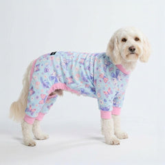 Spark Paws pijama para perros con diseño Sueno Mariposa, confort nocturno.