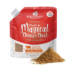 Stella & Chewy's Dinner Dust espolvoreado sobre comida para perros, sabor irresistible.