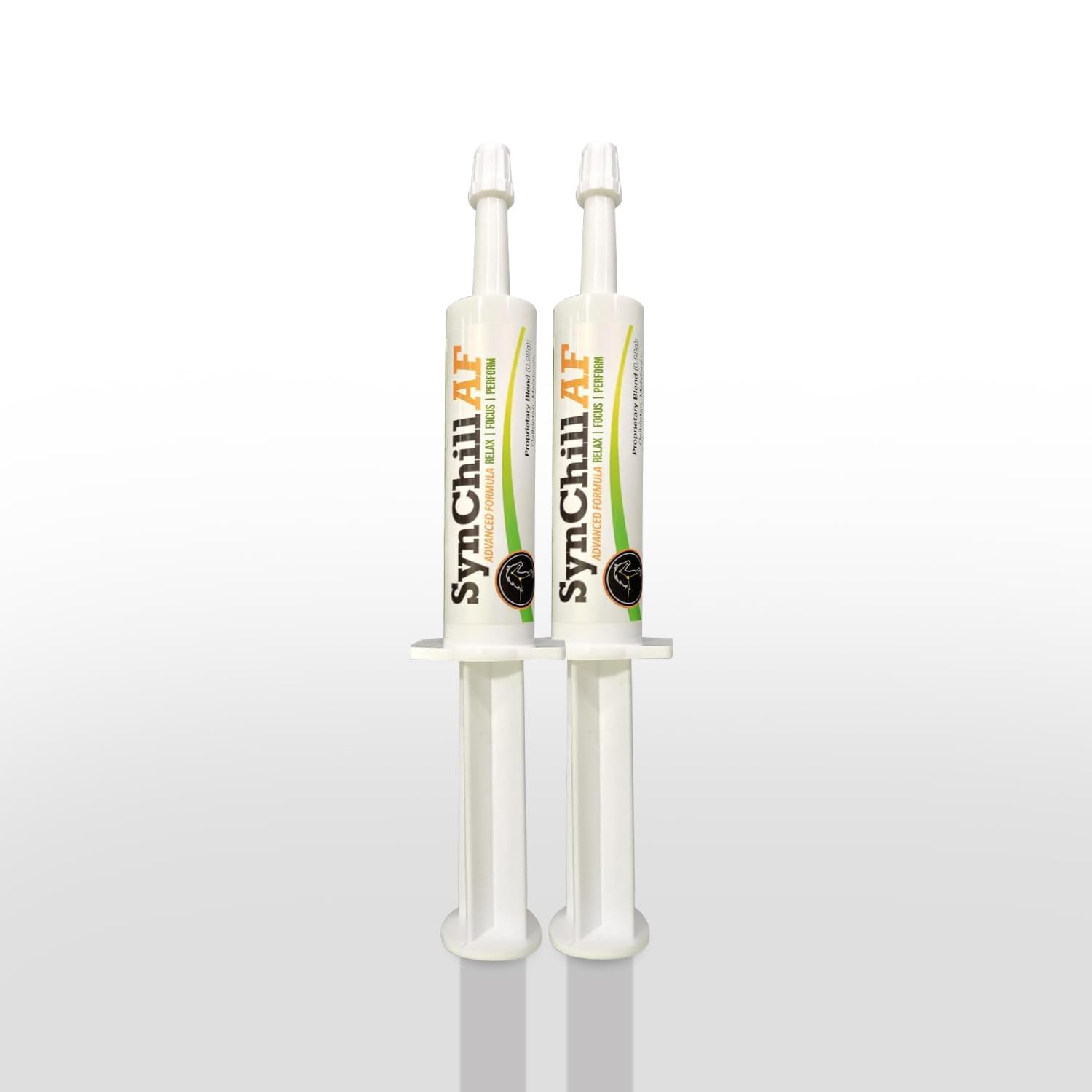 SynNutra Equine SynChill AF, botella de gel lista para apoyar la compostura durante entrenamiento.