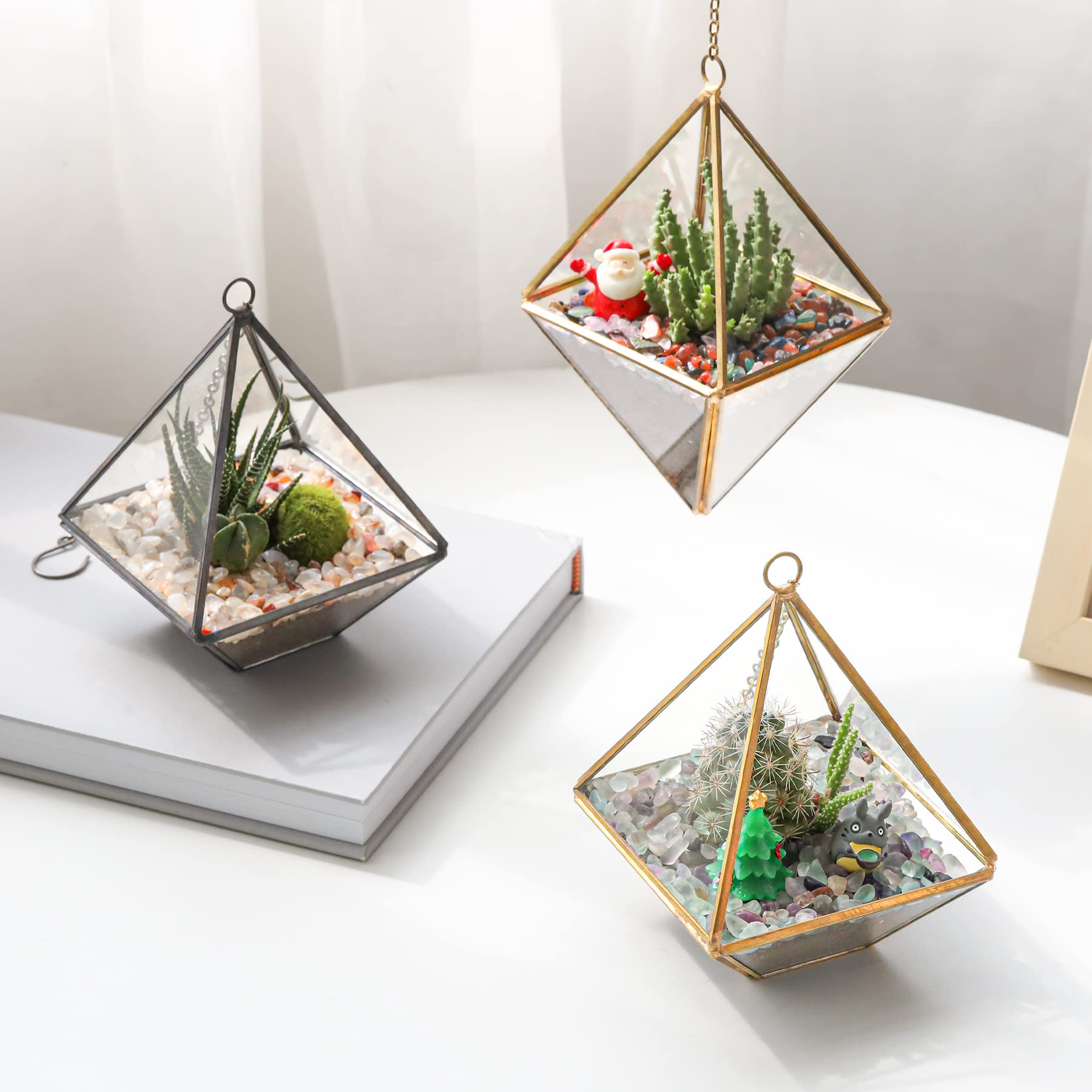 T4U décor-vase petites-pierres-polies pour ambiance chic.
