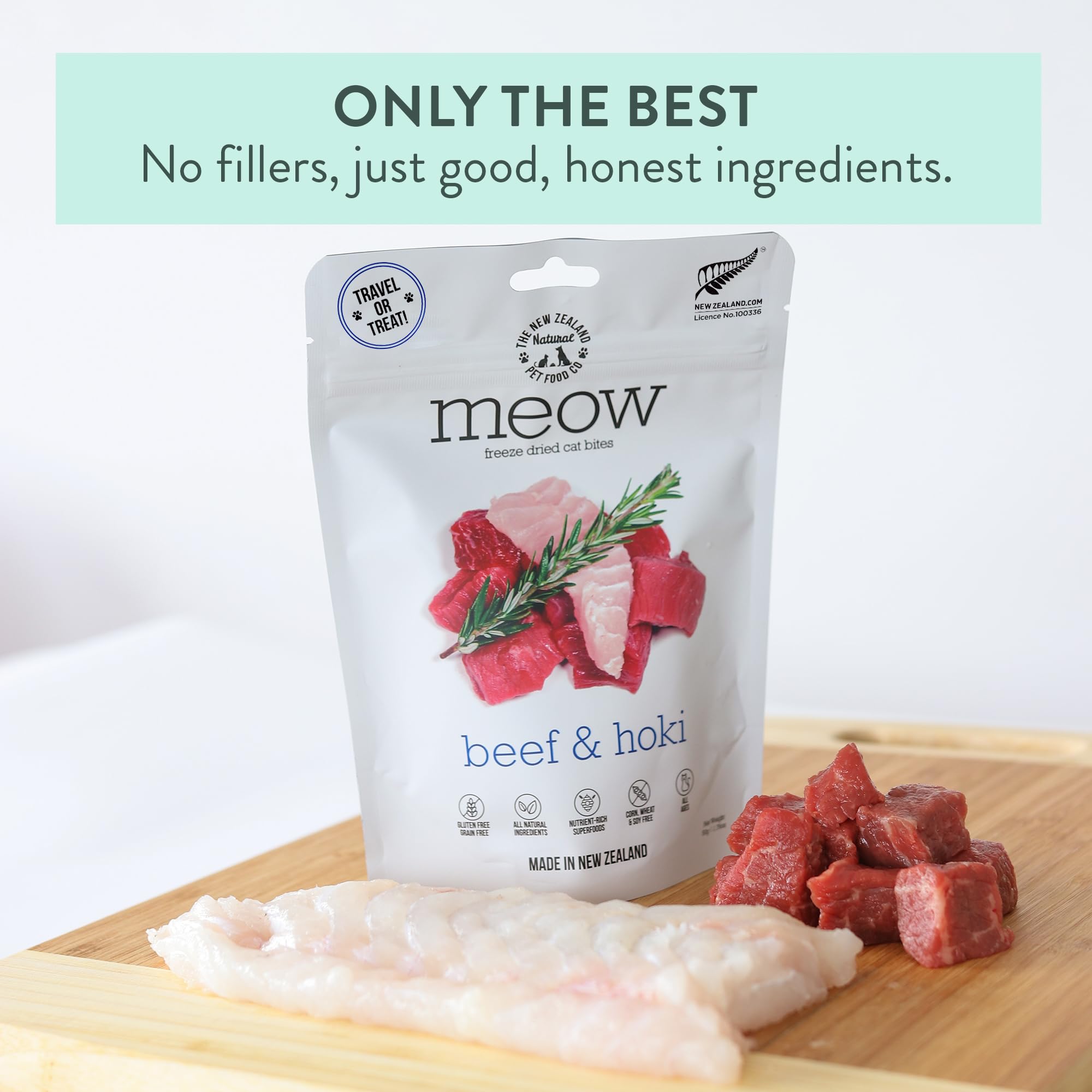 The New Zealand Natural Pet Food Co. Meow envase compacto para almacenamiento.