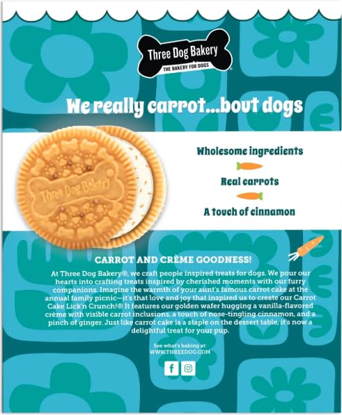 Three Dog Bakery Carrot Cake Lick’n Crunch, crema de vainilla y zanahorias visibles para gusto real.