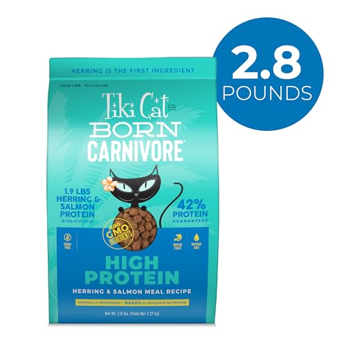 Tiki Cat Born Carnivore croqueta crujiente con proteína animal para comida completa.